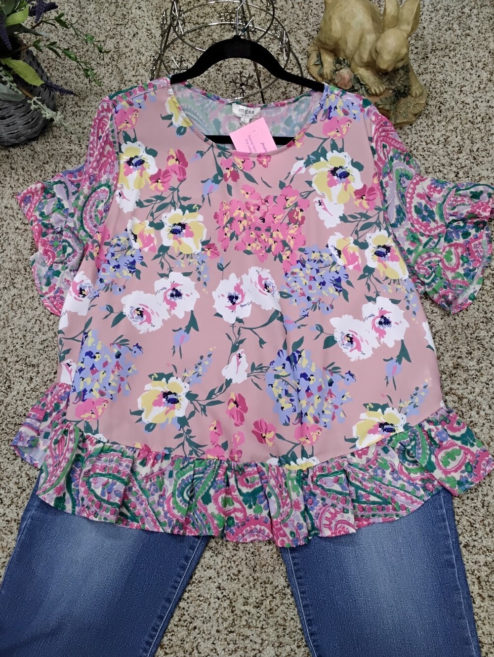 4080 Size Large Umgee Floral Ruffle Hem Pink Floral Print Women’s Top